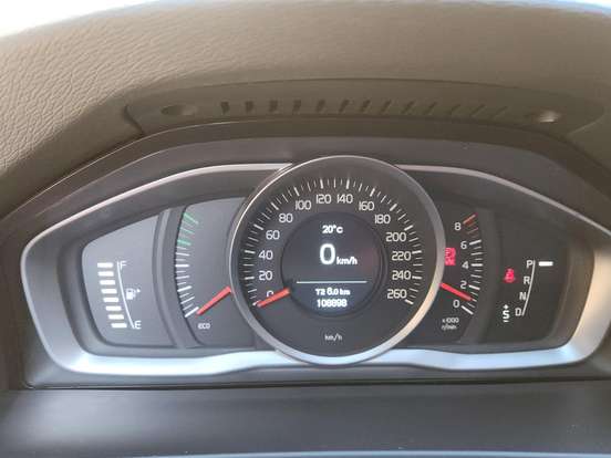 VOLVO-S60-2.0 T5 KINETIC 16V TURBO GASOLINA 4P AUTOMÁTICO VOLVO-S60-2015