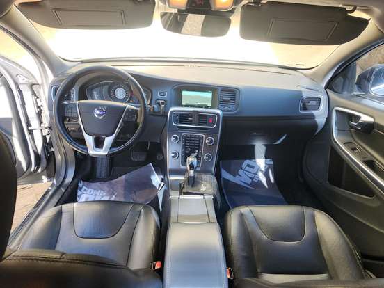VOLVO-S60-2.0 T5 KINETIC 16V TURBO GASOLINA 4P AUTOMÁTICO VOLVO-S60-2015