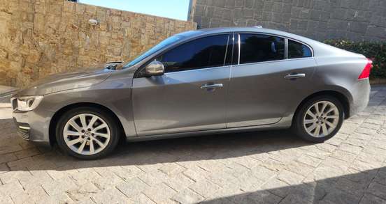 VOLVO-S60-2015