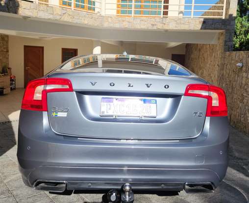 VOLVO-S60-2015