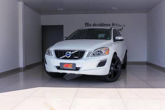 VOLVO XC60 2.0 T5 R DESIGN TURBO GASOLINA 4P AUTOMÁTICO