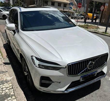 VOLVO XC60 2.0 T8 RECHARGE PLUS AWD GEARTRONIC