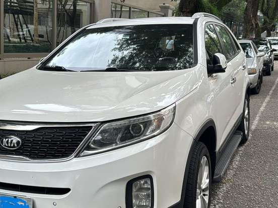 KIA-SORENTO-2.4 16V GASOLINA EX AUTOMÁTICO KIA-SORENTO-2014