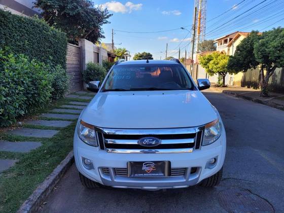 FORD RANGER 3.2 LIMITED 4X4 CD 20V DIESEL 4P AUTOMÁTICO