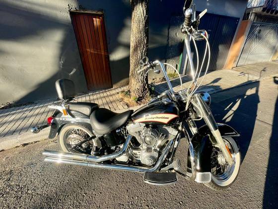 HARLEY-DAVIDSON SOFTAIL HERITAGE CLASSIC 