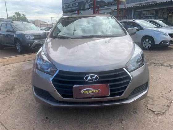 HYUNDAI HB20 1.0 COMFORT PLUS 12V FLEX 4P MANUAL