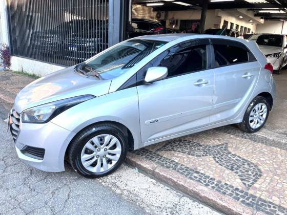 HYUNDAI HB20 1.6 COMFORT PLUS 16V FLEX 4P MANUAL