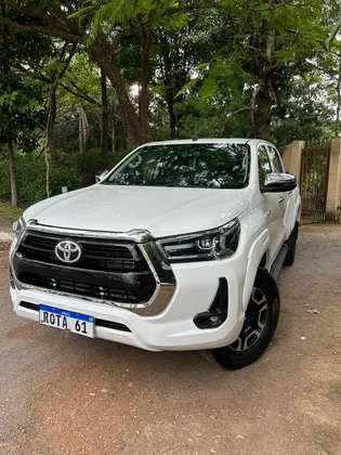 TOYOTA HILUX 2.8 POWER PACK 4X4 CD 16V DIESEL 4P MANUAL