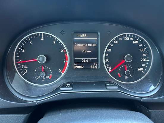 VOLKSWAGEN-FOX-1.6 MSI HIGHLINE 16V FLEX 4P MANUAL VOLKSWAGEN-FOX-2015