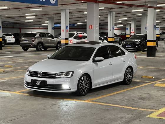 VOLKSWAGEN JETTA 2.0 TSI HIGHLINE 211CV GASOLINA 4P TIPTRONIC