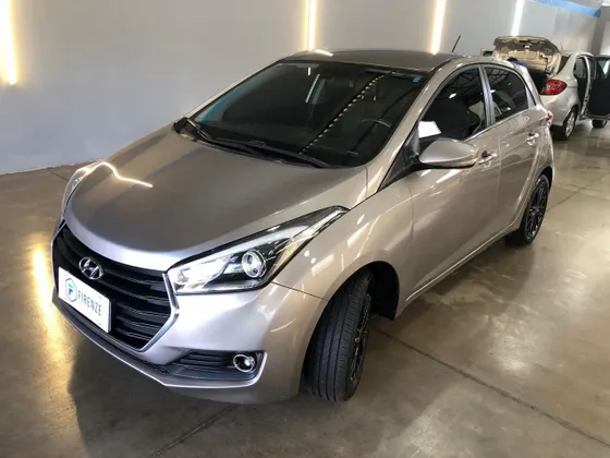 HYUNDAI HB20 1.6 PREMIUM 16V FLEX 4P AUTOMÁTICO