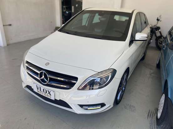 MERCEDES-BENZ-B 200-2013
