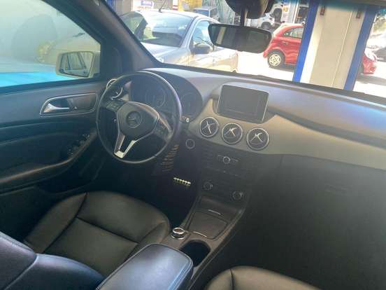 MERCEDES-BENZ-B 200-2013