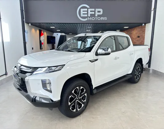 MITSUBISHI L200 TRITON 2.4 16V TURBO DIESEL SPORT HPE-S CD 4P 4X4 AUTOMÁTICO