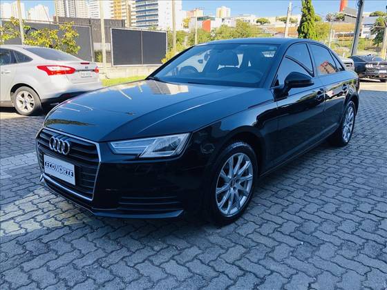 AUDI A4 2.0 TFSI ATTRACTION GASOLINA 4P S TRONIC