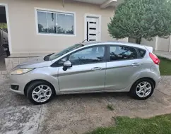 FORD FIESTA 1.6 SE HATCH 16V FLEX 4P POWERSHIFT FORD FIESTA 1.6 SE HATCH 16V FLEX 4P POWERSHIFT