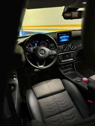 MERCEDES-BENZ-GLA 200-2019
