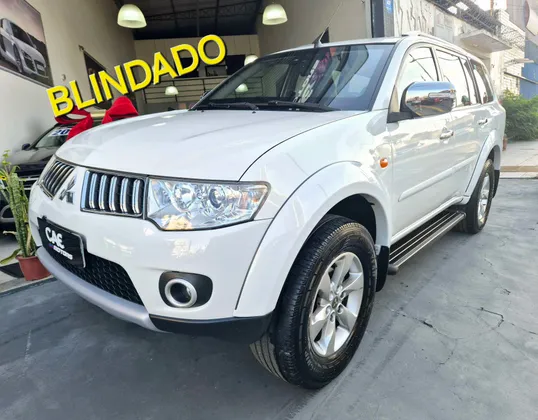 MITSUBISHI PAJERO DAKAR 3.5 HPE 7 LUGARES 4X4 V6 24V FLEX 4P AUTOMÁTICO