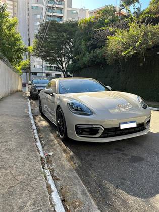 PORSCHE PANAMERA 2.9 V6 E-HYBRID 4 PLATINUM EDITION PDK