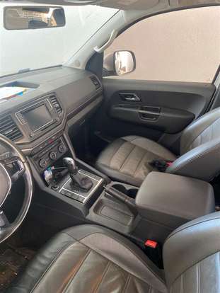 VOLKSWAGEN-AMAROK-2019