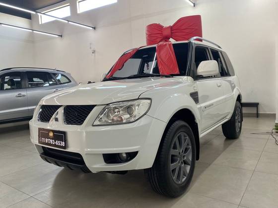 MITSUBISHI PAJERO TR4 2.0 4X2 16V 140CV FLEX 4P MANUAL