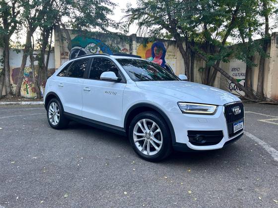 AUDI Q3 2.0 TFSI AMBIENTE QUATTRO 4P GASOLINA S TRONIC