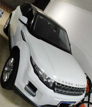 LAND ROVER-RANGE ROVER EVOQUE-2.0 PURE 4WD 16V GASOLINA 4P AUTOMÁTICO LAND ROVER-RANGE ROVER EVOQUE-2015