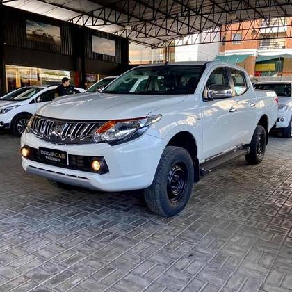 MITSUBISHI L200 TRITON 2.4 16V TURBO DIESEL SPORT GLS CD 4P 4X4 AUTOMÁTICO