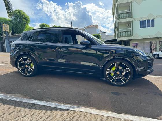 PORSCHE CAYENNE 3.0 V6 E-HYBRID PLATINUM EDITION AWD TIPTRONIC S