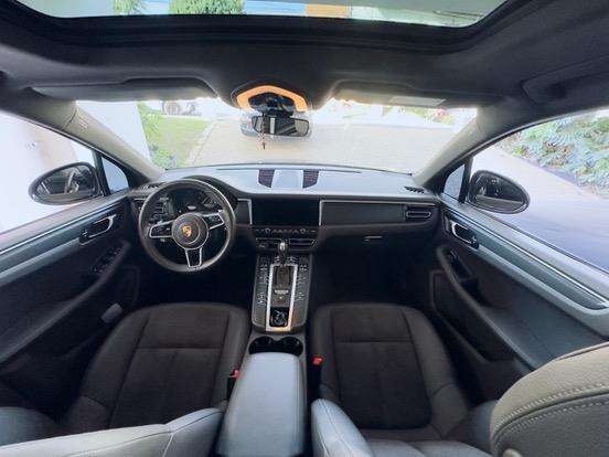 PORSCHE-MACAN-2021