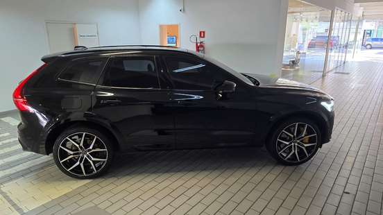 VOLVO-XC60-2023