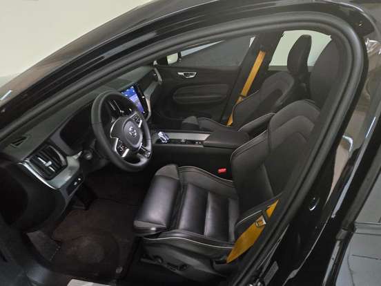 VOLVO-XC60-2.0 T8 RECHARGE POLESTAR ENGINEERED AWD GEARTRONIC VOLVO-XC60-2023