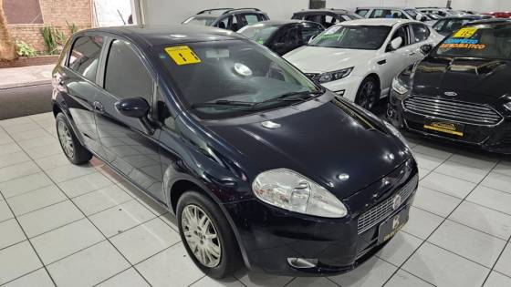 FIAT PUNTO 1.8 ESSENCE 16V FLEX 4P AUTOMATIZADO