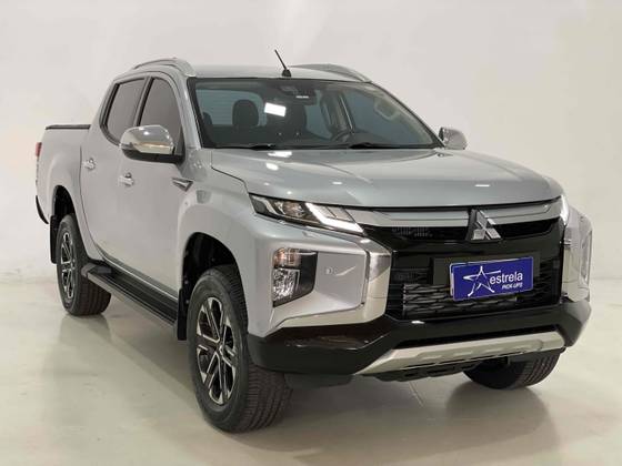 MITSUBISHI L200 TRITON 2.4 16V TURBO DIESEL SPORT HPE-S CD 4P 4X4 AUTOMÁTICO