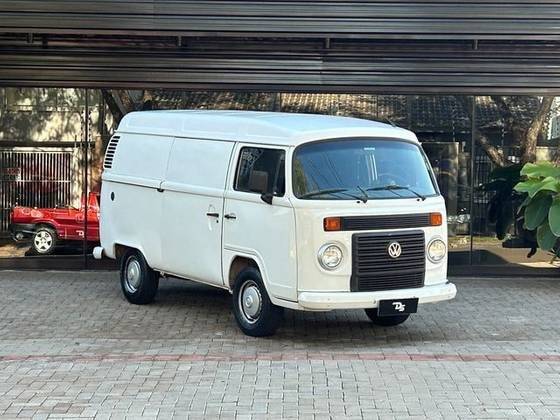 VOLKSWAGEN KOMBI 1.4 MI FURGÃO 8V FLEX 3P MANUAL