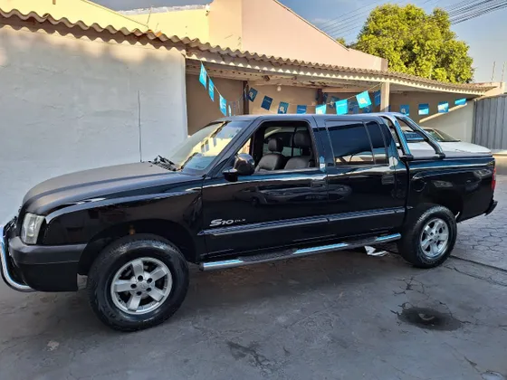 CHEVROLET S10 2.8 DLX 4X2 CD 12V TURBO INTERCOOLER DIESEL 4P MANUAL