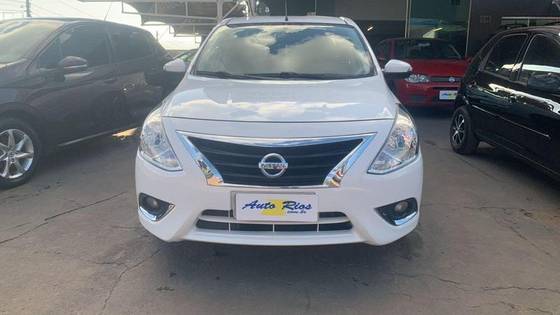 NISSAN VERSA 1.6 16V FLEXSTART UNIQUE 4P XTRONIC