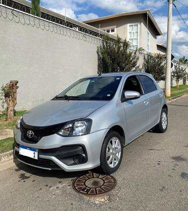 TOYOTA ETIOS 1.5 X PLUS 16V FLEX 4P AUTOMÁTICO