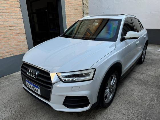 AUDI Q3 2.0 TFSI AMBIENTE QUATTRO 4P GASOLINA S TRONIC