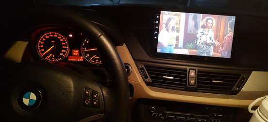 BMW-X1-2011