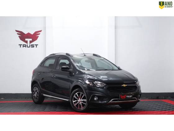 CHEVROLET ONIX 1.4 MPFI ACTIV 8V FLEX 4P AUTOMÁTICO