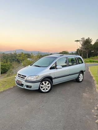 CHEVROLET ZAFIRA 2.0 MPFI ELITE 8V FLEX 4P AUTOMÁTICO