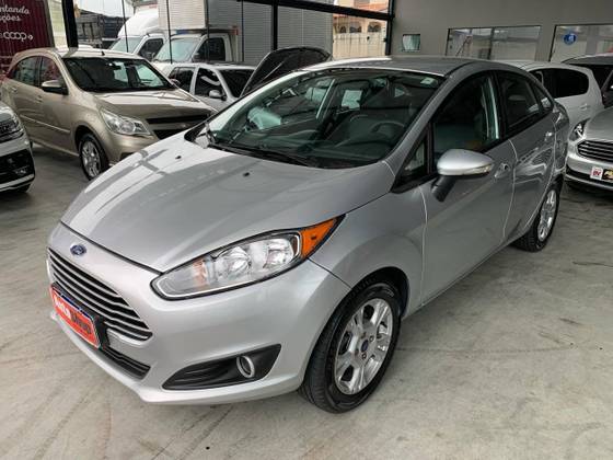 FORD FIESTA 1.6 SE SEDAN 16V FLEX 4P POWERSHIFT