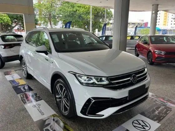 VOLKSWAGEN TIGUAN 2.0 300 TSI GASOLINA ALLSPACE R-LINE AUTOMÁTICO