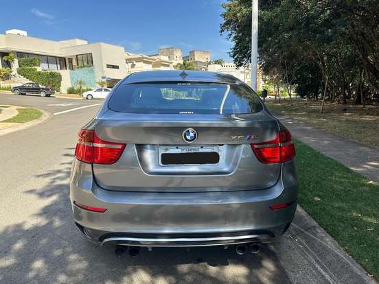 BMW-X6-2011