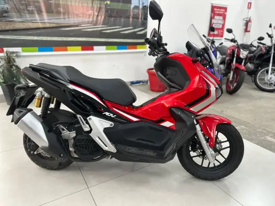 HONDA ADV 