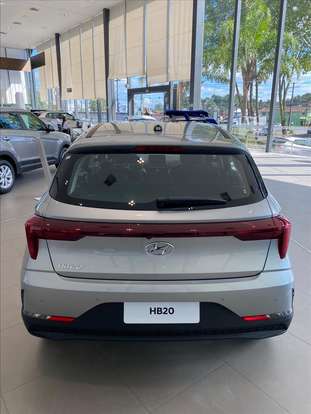 HYUNDAI-HB20-2024