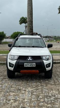 MITSUBISHI L200 SAVANA 3.2 4X4 16V TURBO INTERCOOLER DIESEL 4P MANUAL