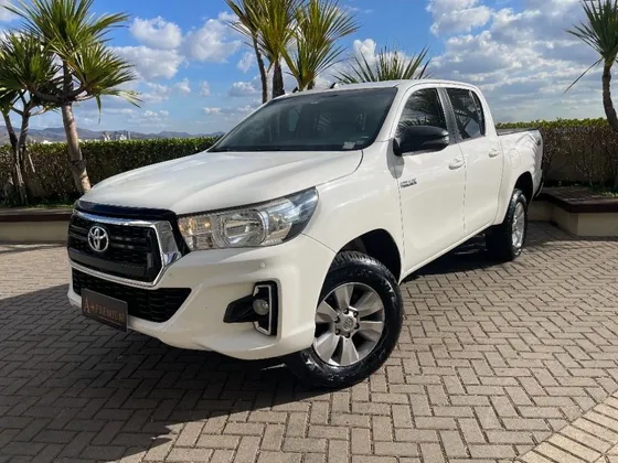 TOYOTA HILUX 2.8 SR 4X4 CD 16V DIESEL 4P AUTOMÁTICO