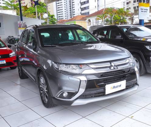 MITSUBISHI OUTLANDER 2.2 4X4 16V DIESEL 4P AUTOMÁTICO